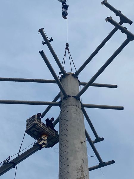 Демонтаж рекламного щита